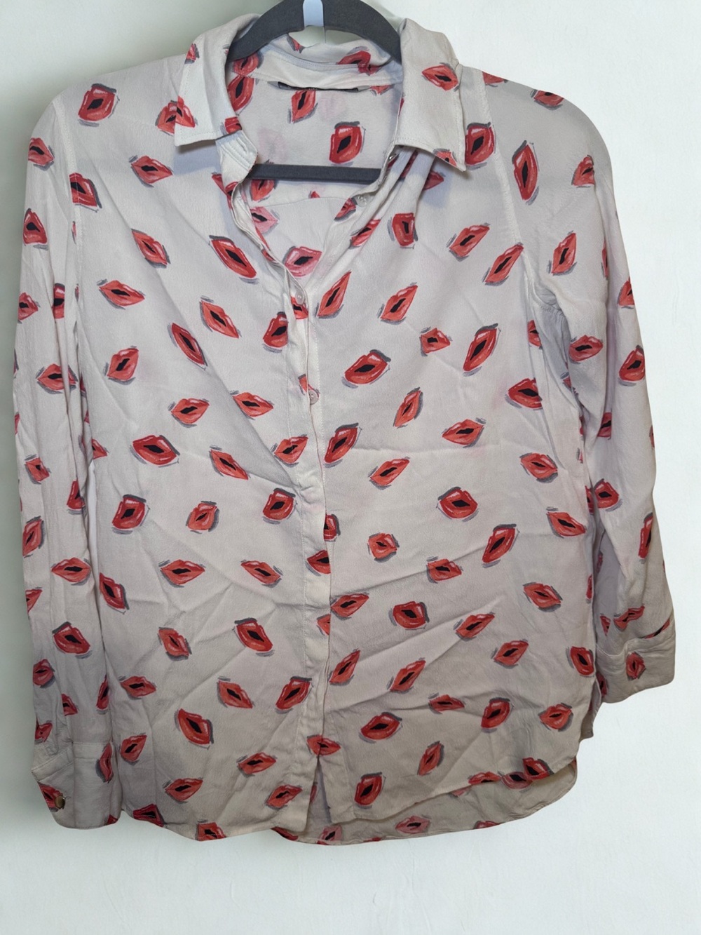 ZARA Button-Up Lip Print Blouse in Light Gray with Red Lips